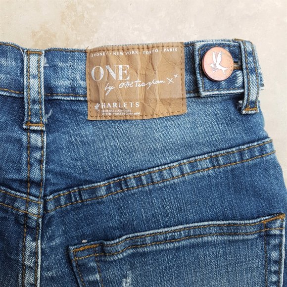 ONE TEASPOON Harlets High Rise Cuff Jean Shorts 24 - Picture 8 of 9